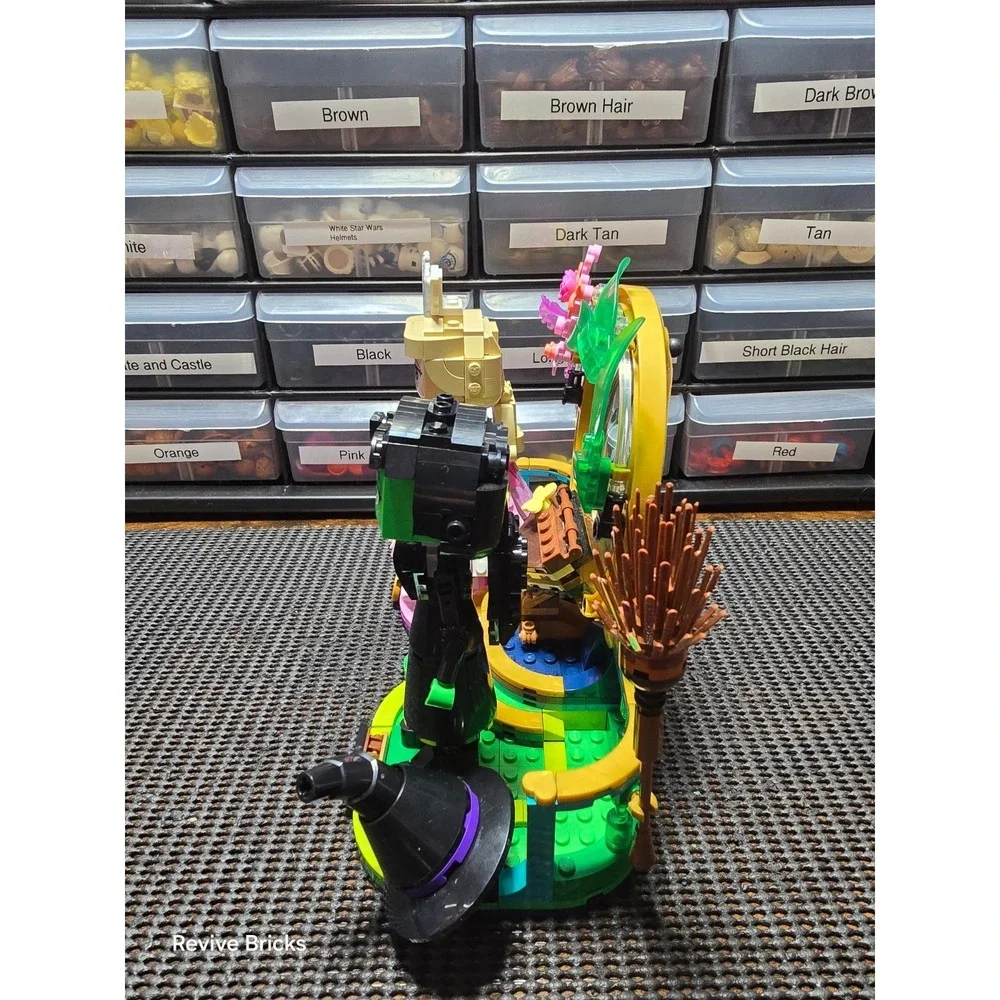LEGO WICKED ELPHABA & GLINDA FIGURES PLAYSET 75682 | 6512676 | 100% Complete